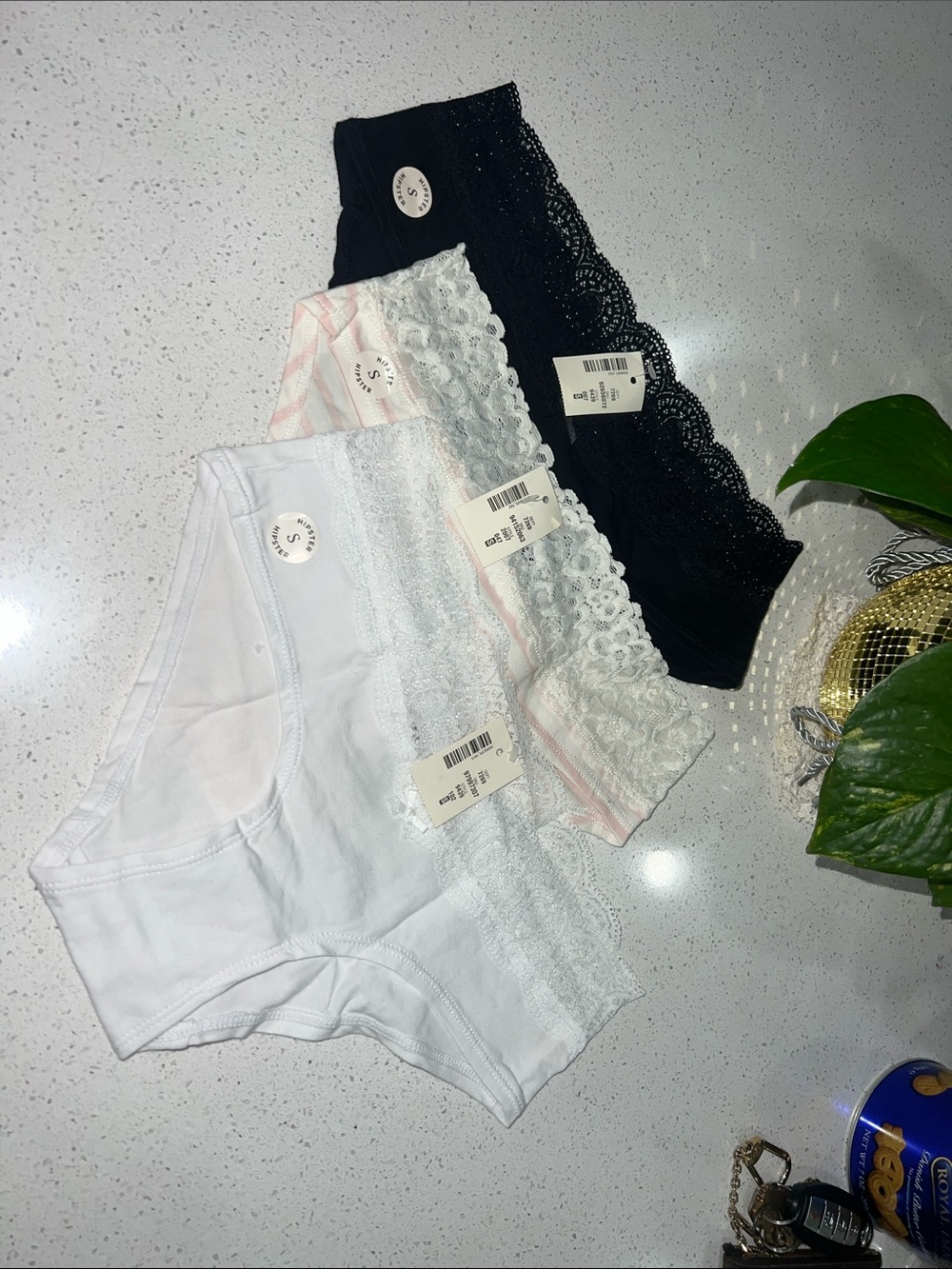 Aeropostale Women's Lace Trim Hipster Panty Set - Black, White, Pink